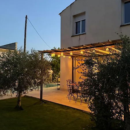 Maison 4 Chambres, Piscine Et Parking Privé Casa vacanze